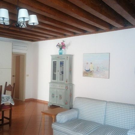 Palazzo Camozzini Apartments เวโรนา ภายนอก รูปภาพ