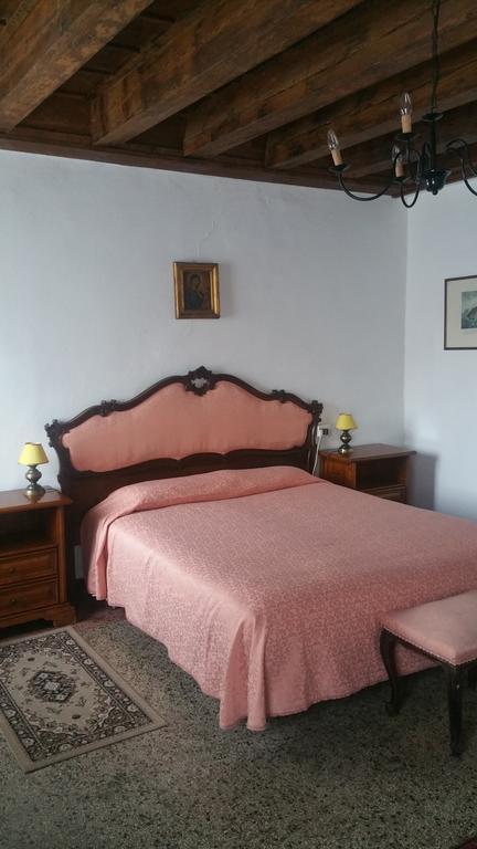 Palazzo Camozzini Apartments เวโรนา ห้อง รูปภาพ