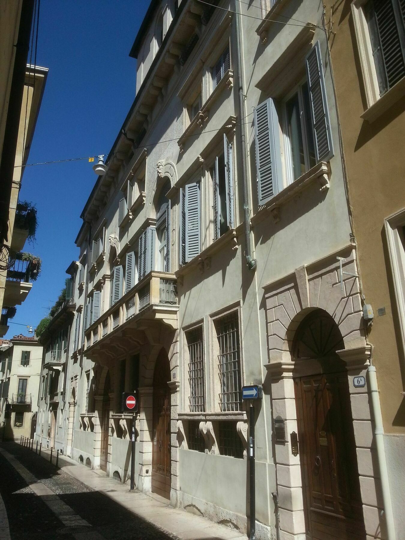 Palazzo Camozzini Apartments เวโรนา ภายนอก รูปภาพ